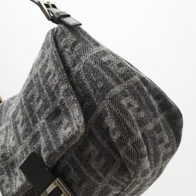 FENDI WOOL MAMMA BAGUETTE BAG
