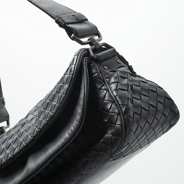 BOTTEGA VENETA LEATHER FLAP BAG