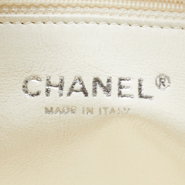 CHANEL BOSTON LEATHER HAND BAG